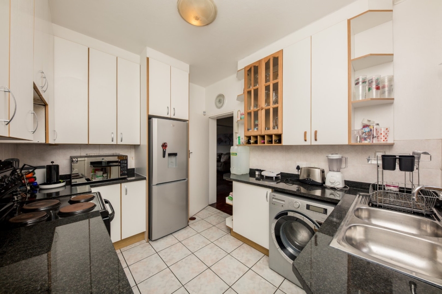 To Let 2 Bedroom Property for Rent in Rondebosch Western Cape